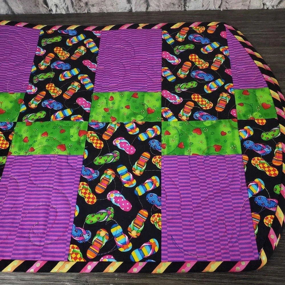 Long Arm Quilted Summer Sandals Table Runner Colorful Flip Flops 36.5